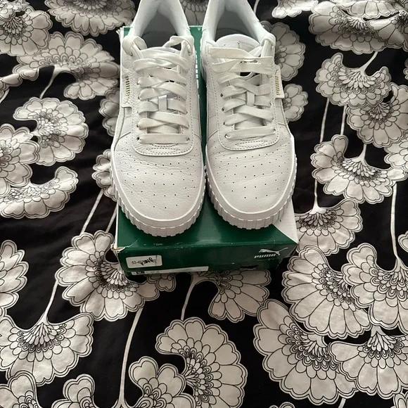 Puma Cali White size 9.5w - Picture 2 of 5
